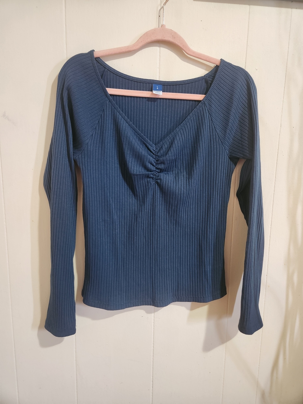 Old Navy Ribbed Long-Sleeve V-Neck Top in Teal